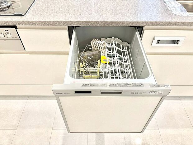 面倒なお片づけは食洗機にお任せ!家事の負担が減って、時間にも気持ちにもゆとりができます。