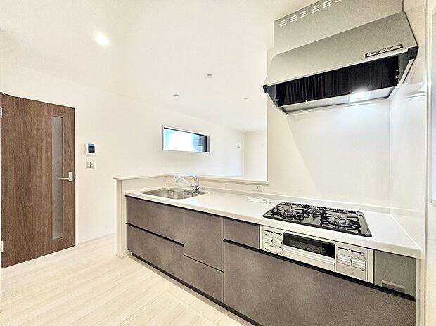 毎日使うキッチンだから、使いやすさ＆お手入れのしやすさにこだわりました。 