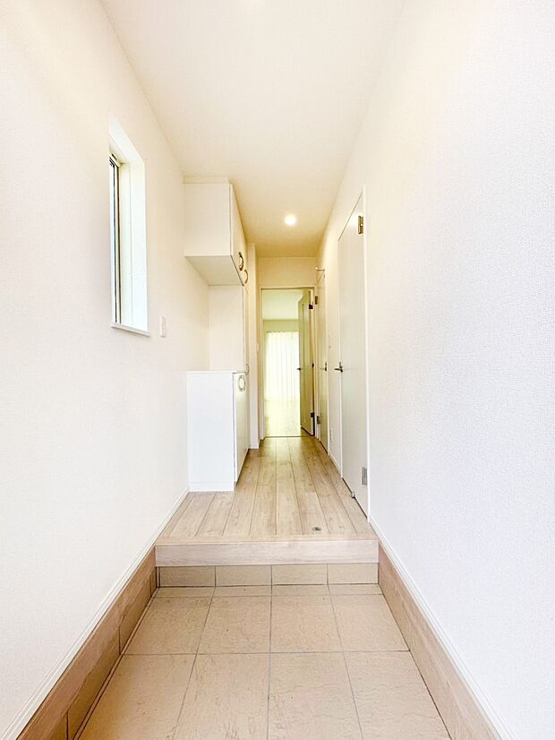 いつもきれいにしておきたい玄関ですね。  