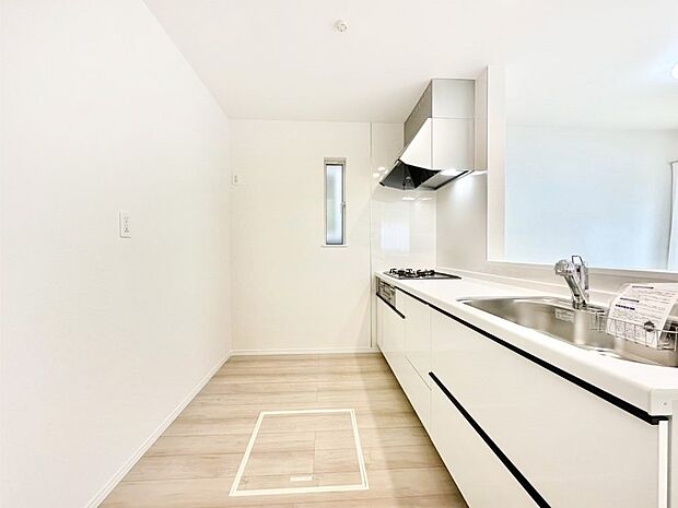 ゆとりあるキッチンではご家族と楽しくお料理ができます。