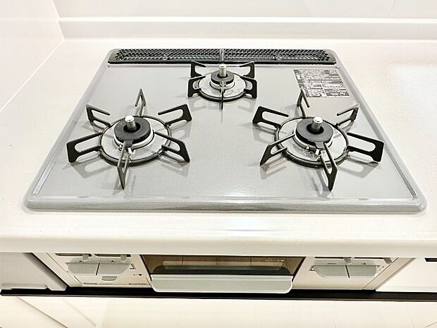 三口ガスコンロでお料理が一気にはかどりそう。  