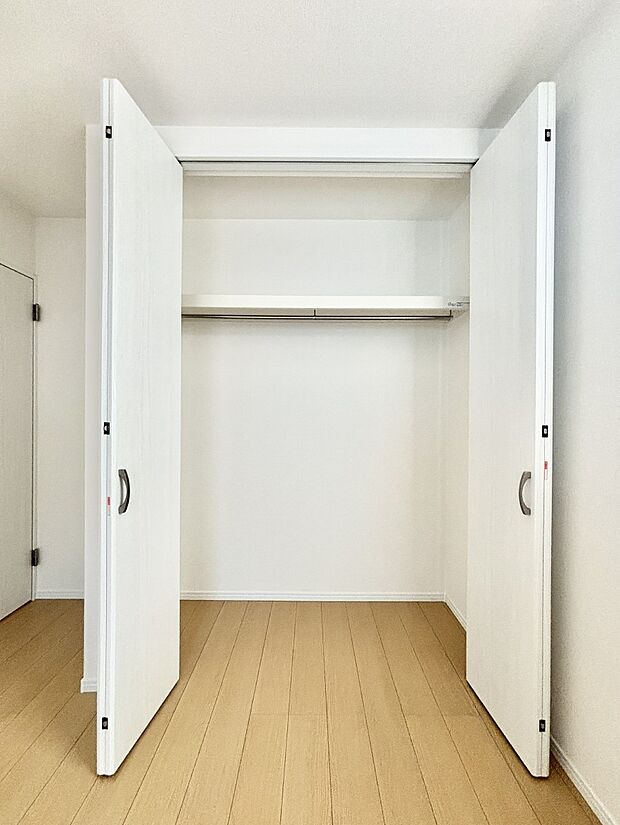 たっぷりの収納スペースで快適に暮らせそう