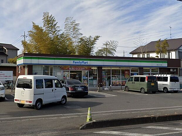 コンビニ 600m ファミリーマート 東狭山ヶ丘一丁目店