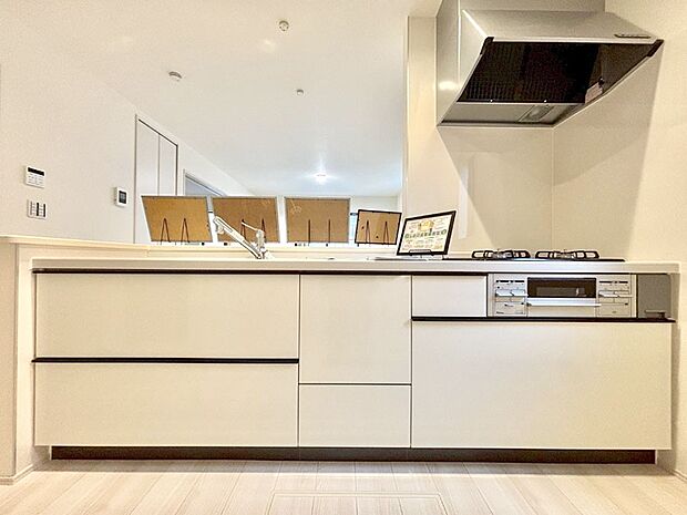 ゆとりあるキッチンではご家族と楽しくお料理ができます。