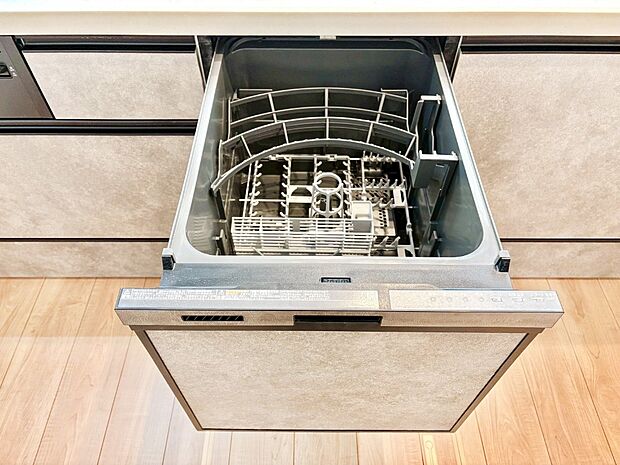 面倒なお片づけは食洗機にお任せ!家事の負担が減って、時間にも気持ちにもゆとりができます。