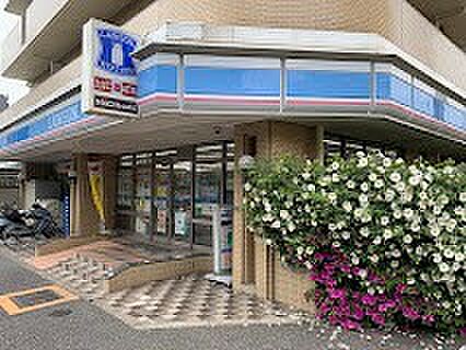 コンビニ 200m ローソン 江古田一丁目店