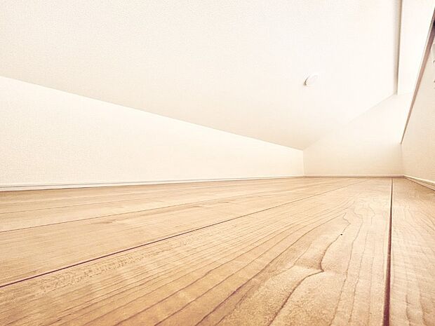 用途様々なロフト付き！