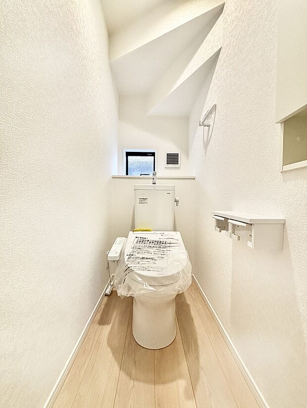 トイレは1階と2階それぞれに配置されていてとても便利です。 