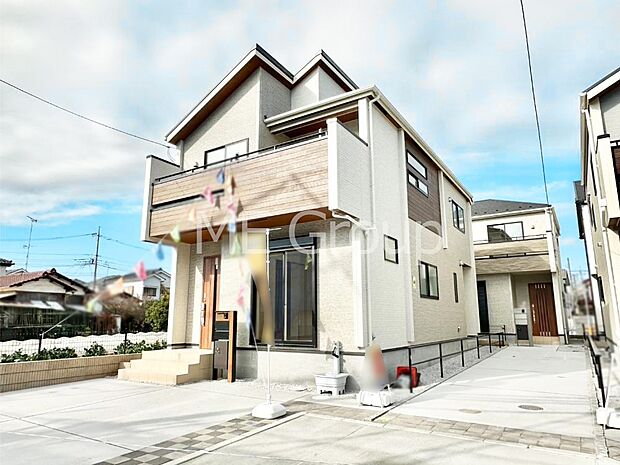 溢れる陽光でご家族の笑顔も輝く