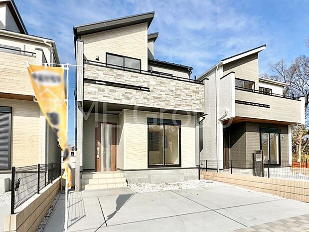 洗練された外観、上質な住空間が広がる室内は永く安心して過ごせる住居です。