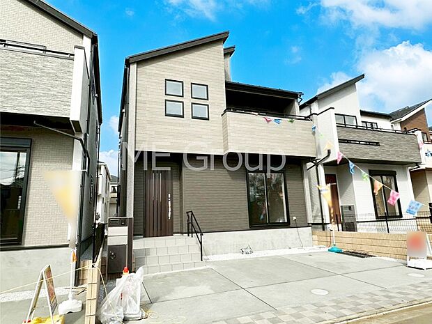 溢れる陽光でご家族の笑顔も輝く