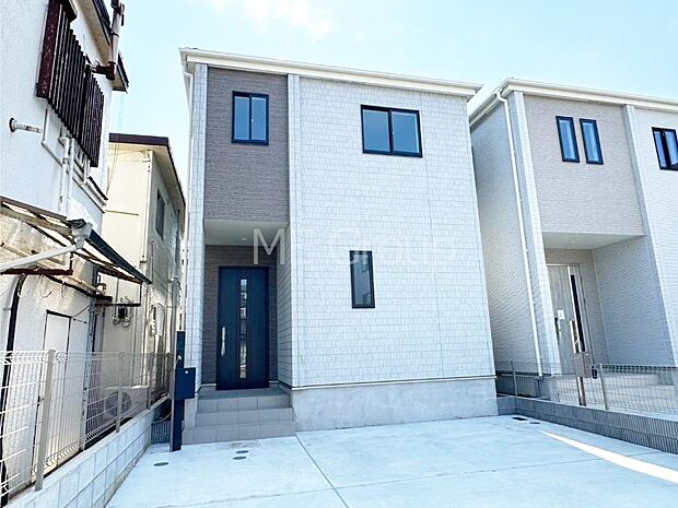 溢れる陽光でご家族の笑顔も輝く