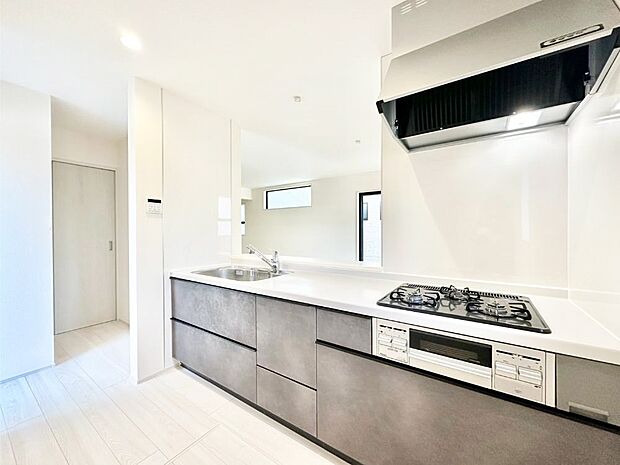 毎日使うキッチンだから、使いやすさ＆お手入れのしやすさにこだわりました。 