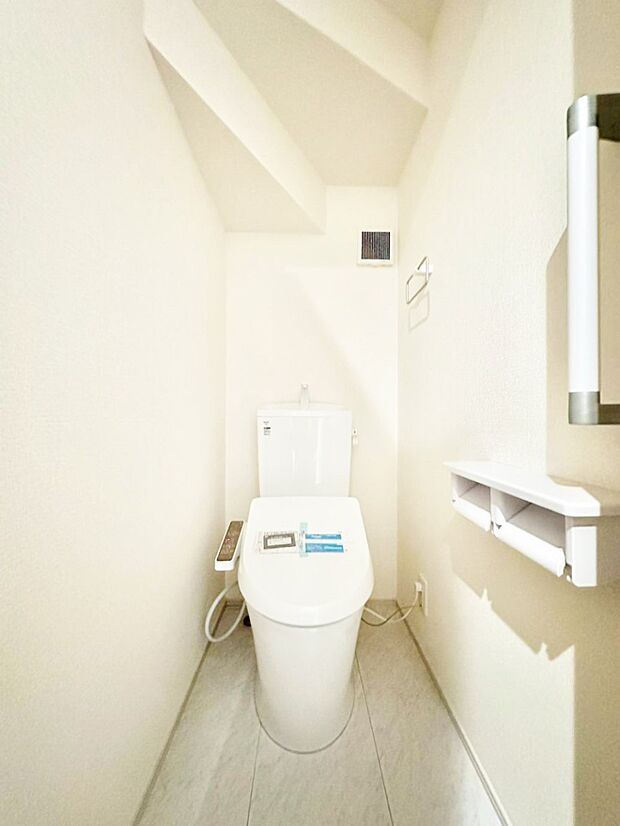 トイレは安心の2箇所！朝のバタバタも一安心です。 
