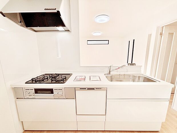 毎日使うキッチンだから、使いやすさ＆お手入れのしやすさにこだわりました。 