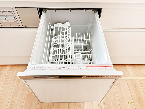 面倒なお片づけは食洗機にお任せ！家事の負担が減って、時間にも気持ちにもゆとりができます。