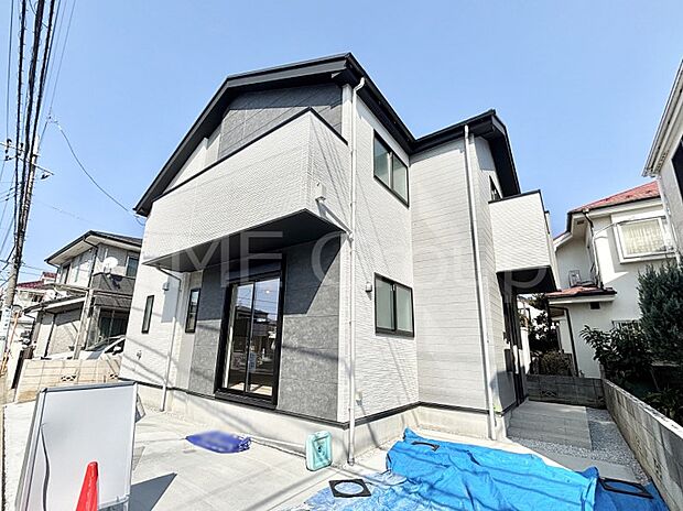 上質感あふれる外観デザイン。魅力の住まいを実現。 