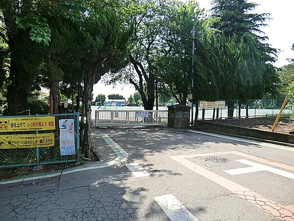 小学校 800m 所沢市立安松小学校