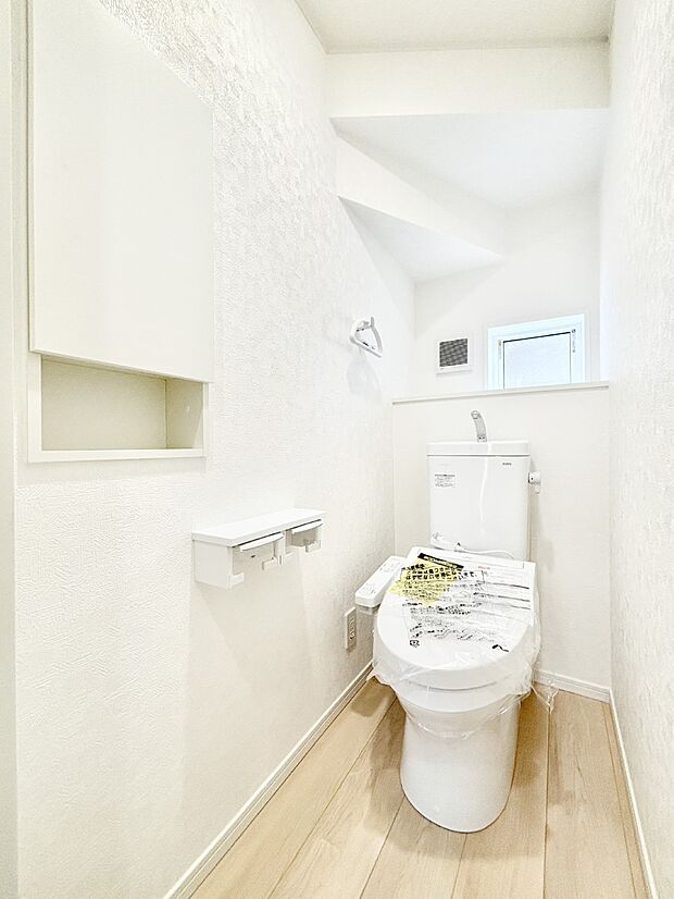 トイレは安心の2箇所！朝のバタバタも一安心です。 