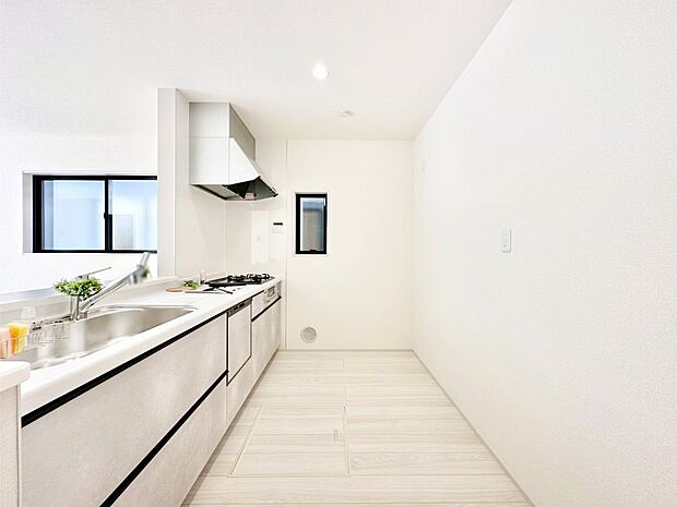 ゆとりあるキッチンではご家族と楽しくお料理ができます。