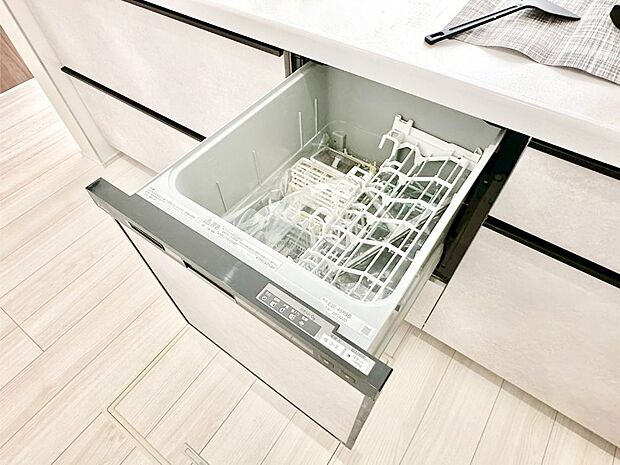 面倒なお片づけは食洗機にお任せ!家事の負担が減って、時間にも気持ちにもゆとりができます。