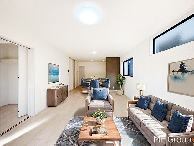 落ち着いた雰囲気のLDKは家族みんなの快適空間 ※家具はCGです