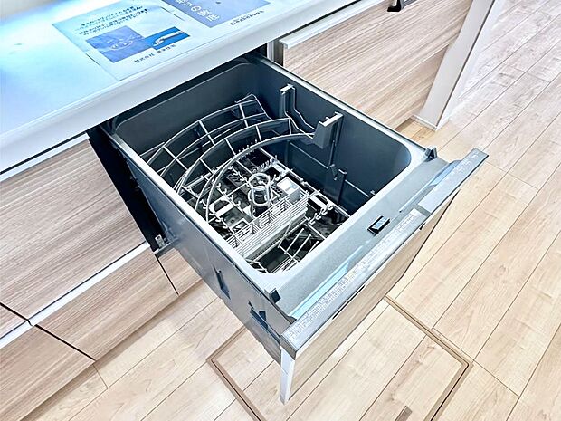 面倒なお片づけは食洗機にお任せ！家事の負担が減って、時間にも気持ちにもゆとりができます。