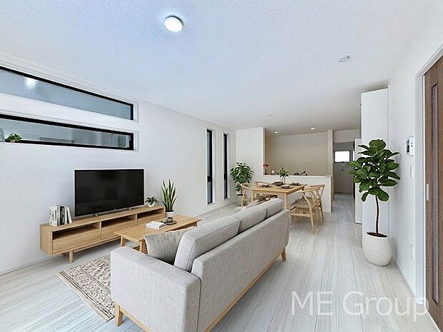 ご家族の賑やかな話し声で包まれる明るいリビング ※家具はCGです