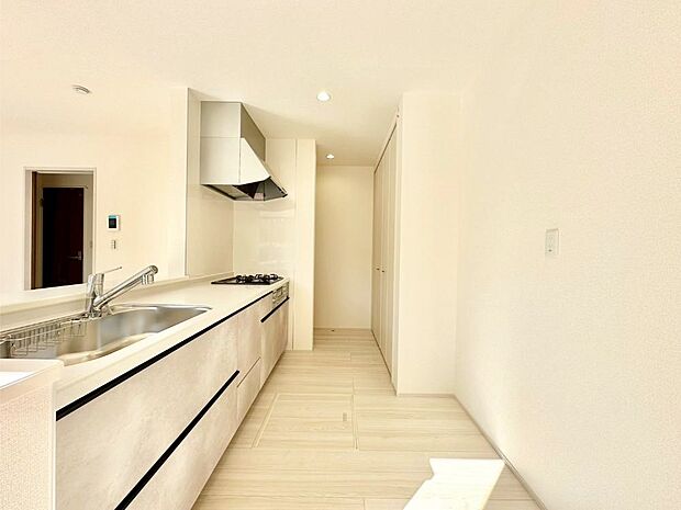 毎日使うキッチンだから、使いやすさ&お手入れのしやすさにこだわりました。