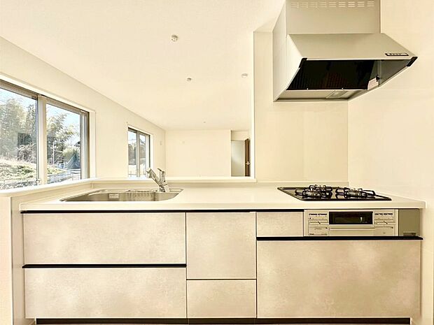 お料理を効率的に、楽しく！システムキッチン   