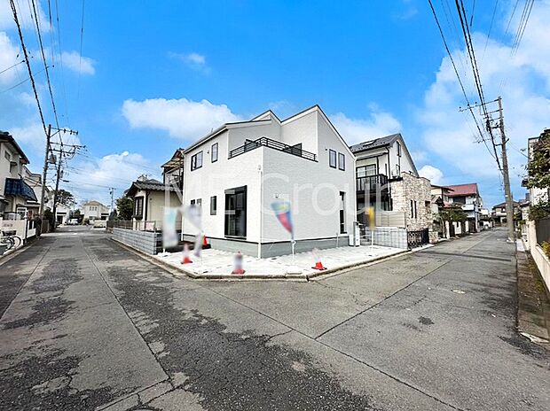 陽光と開放感に恵まれた角地。ここから始まる新生活を応援いたします！