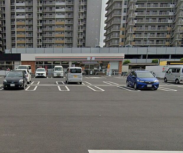 コンビニ 400m セブン-イレブン 朝霞朝志ヶ丘1丁目店