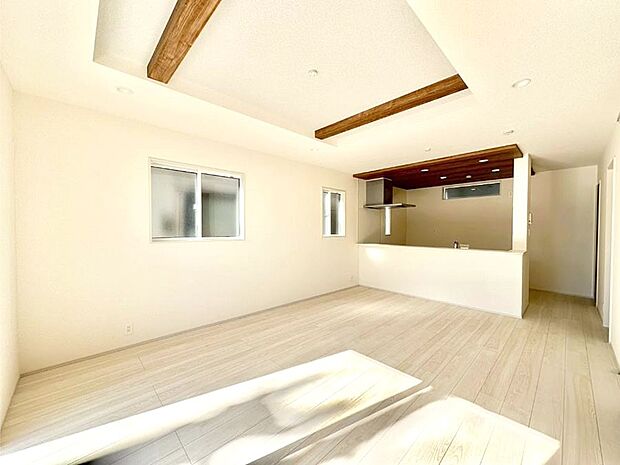 住む方の個性が引き出される、インテリアを考えるのが楽しみなリビングです!