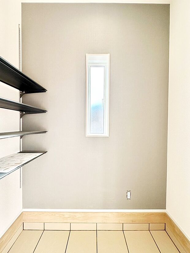 大きなものも片付く土間収納付きで、いつでも玄関はスッキリ