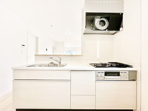 毎日使うキッチンだから、使いやすさ&お手入れのしやすさにこだわりました。