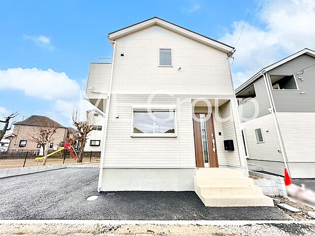 溢れる陽光でご家族の笑顔も輝く