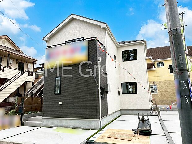 溢れる陽光でご家族の笑顔も輝く