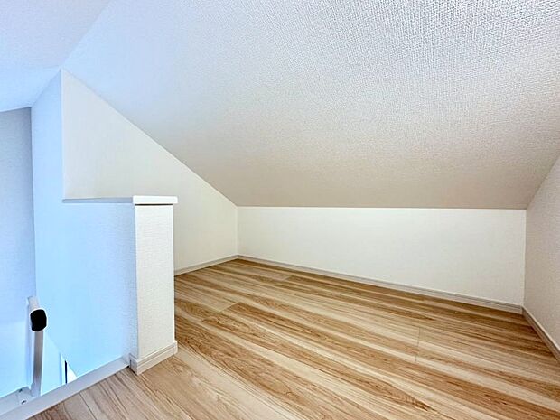 ロフト部分は収納や寝室扱いにするなど、アイデア次第で快適空間に大変身! お子様の秘密基地にも!?