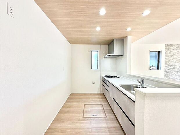 ゆとりあるキッチンではご家族と楽しくお料理ができます。