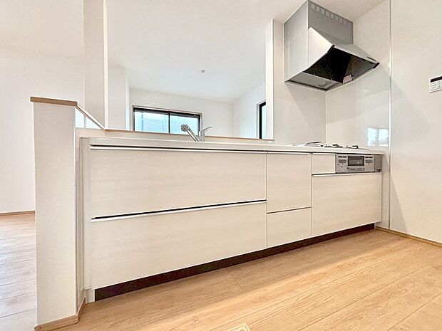 ゆとりあるキッチンではご家族と楽しくお料理ができます。