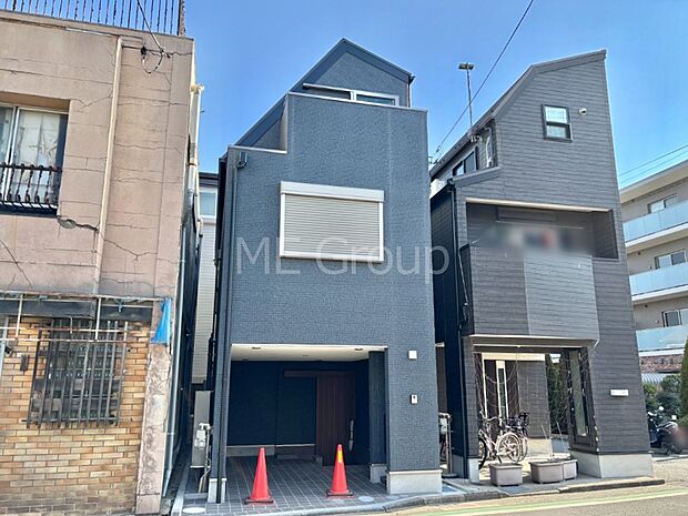 溢れる陽光でご家族の笑顔も輝く