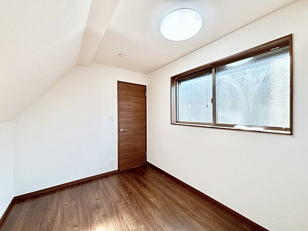 爽やかな日差しがお部屋全体を優しく包み込んでくれます