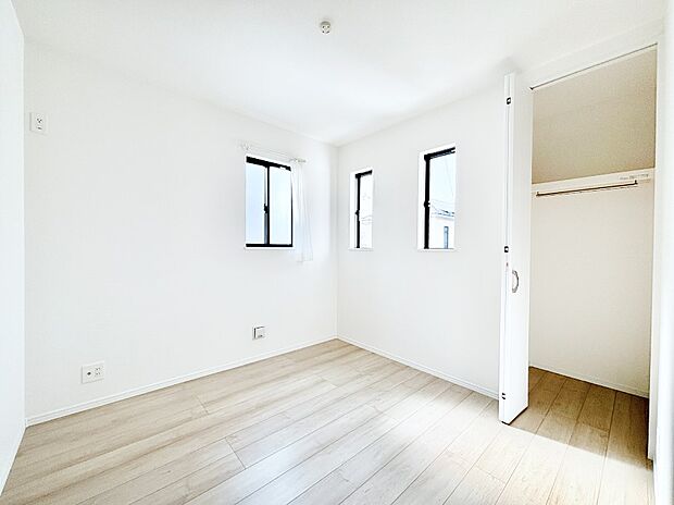 収納が充実しているので居住スペースを広々使えます