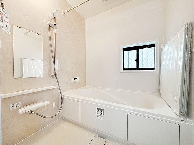 落ち着いた雰囲気でゆっくり寛げるバスルーム