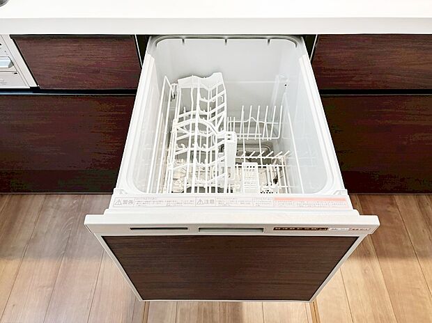 面倒なお片づけは食洗機にお任せ!家事の負担が減って、時間にも気持ちにもゆとりができます。