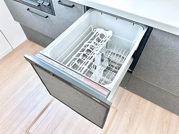 面倒なお片づけは食洗機にお任せ!家事の負担が減って、時間にも気持ちにもゆとりができます。