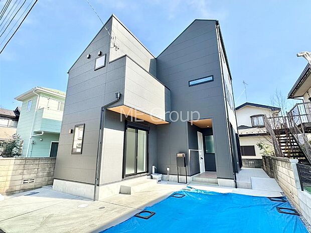 たっぷりの陽光と心地よい風が舞い込む住まい