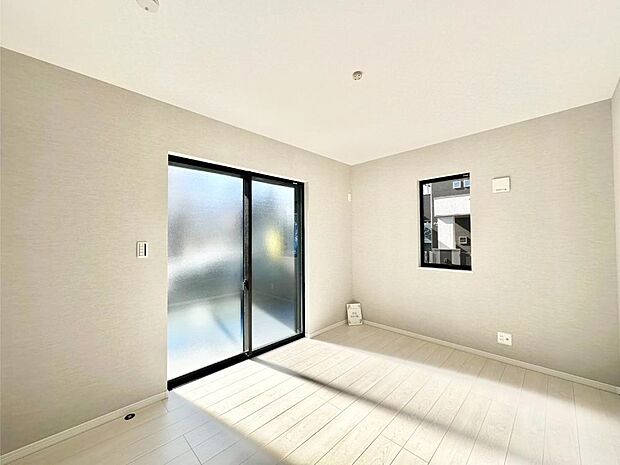 2面採光を確保した明るい空間。家族みんなが快適な暮らしを実現する設計です。