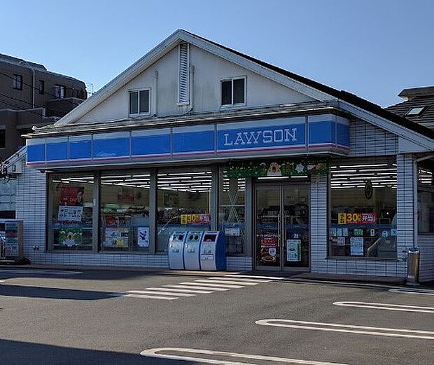 コンビニ 500m ローソン 志木ニュータウン店