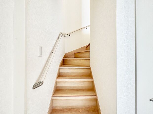 リビング階段が家族の笑顔と会話をつないでくれます